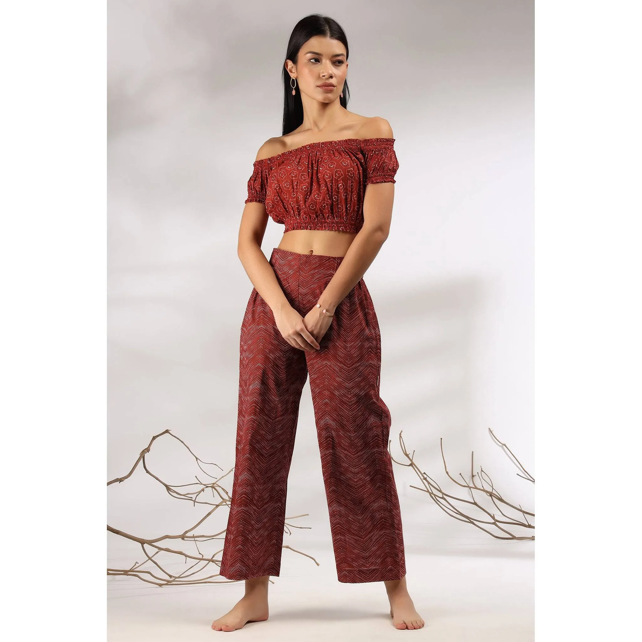 Abstract on Maroon Off-Shoulder Co-ordinate Set