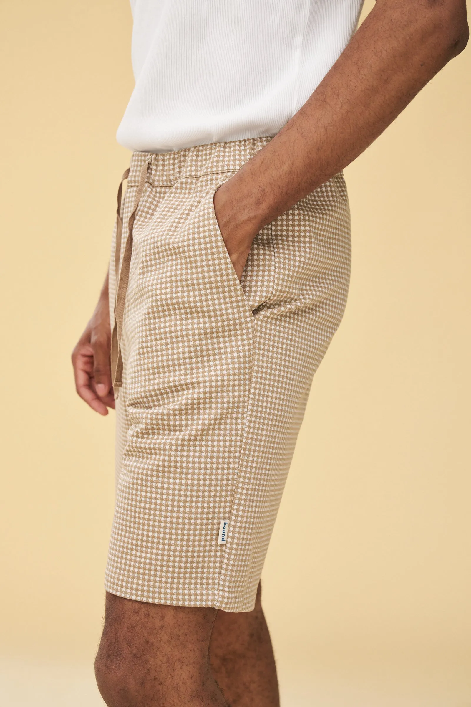 BEIGE DOGTOOTH JACQUARD SHORTS