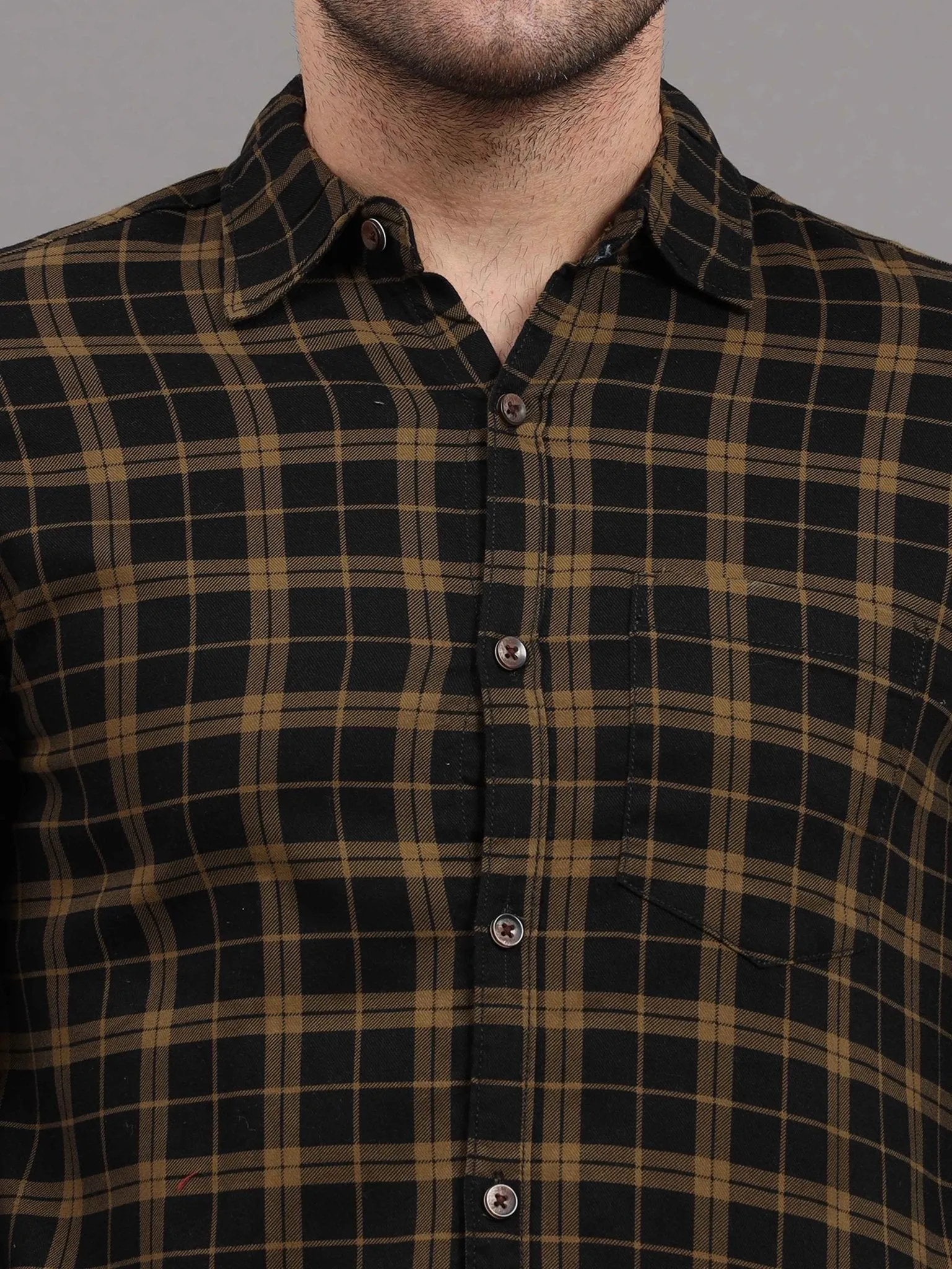 Checkered Cut Away Collar Casual Shirt