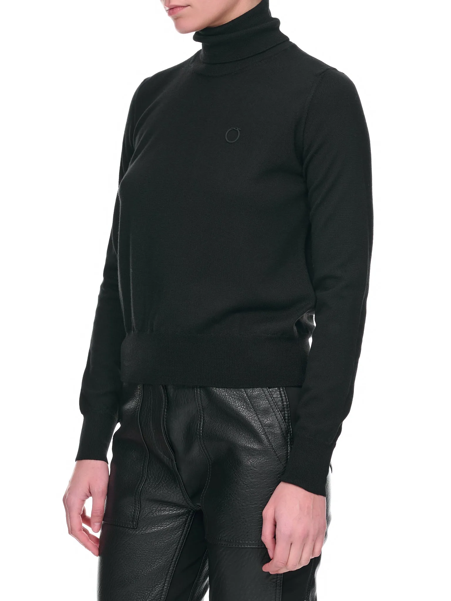 Greyhound Logo Turtleneck (56M00562-0F000780-BLACK)