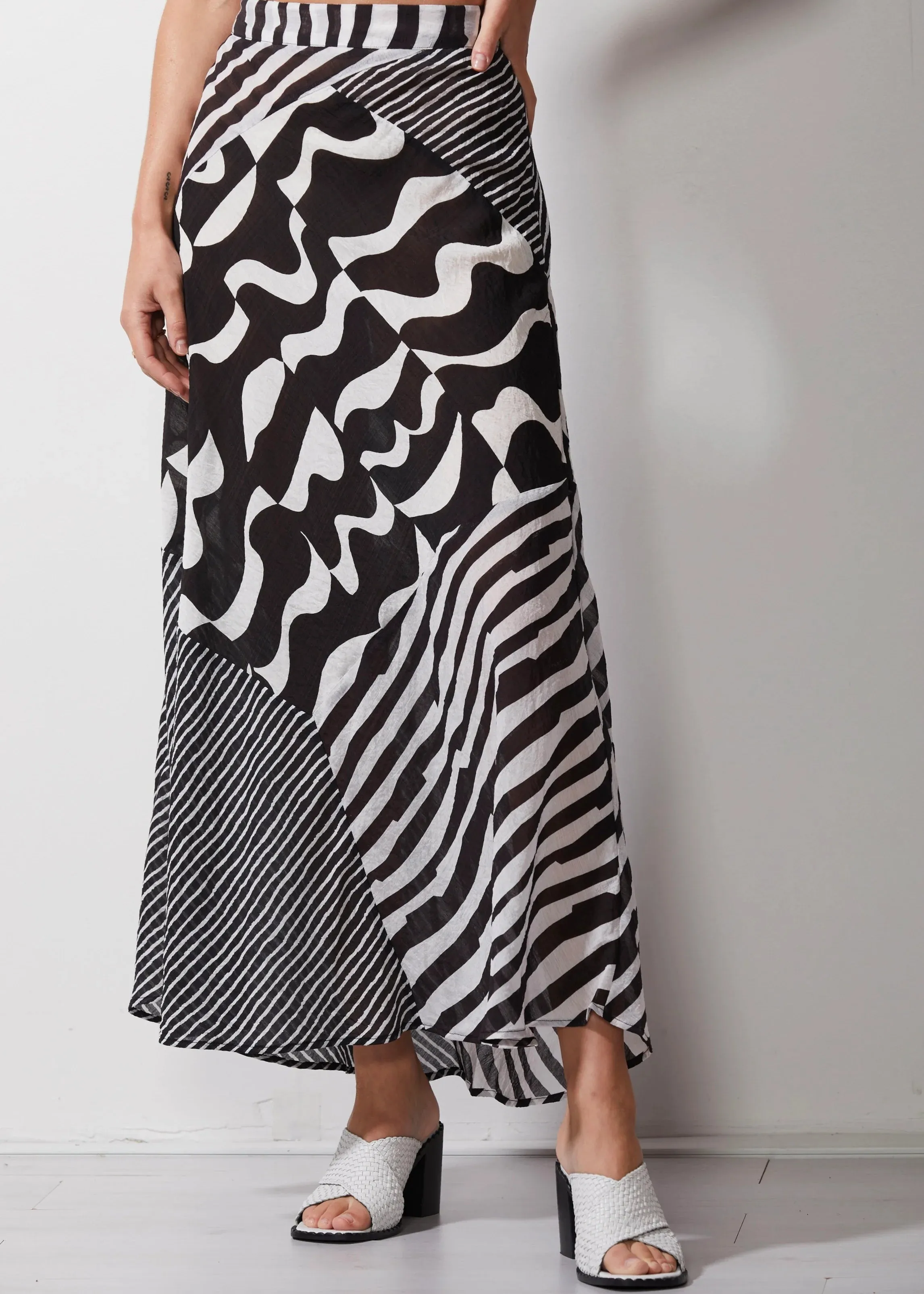 LD Co - Bias Long Skirt Power Play